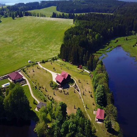 弗林布尔克Lipno Island公寓 外观 照片